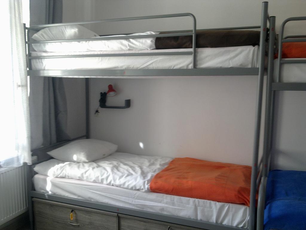 Hostel Lwowska 11 Varsovia Habitación foto