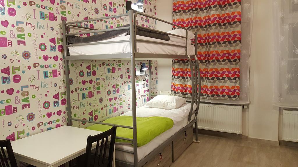 Hostel Lwowska 11 Varsovia Habitación foto